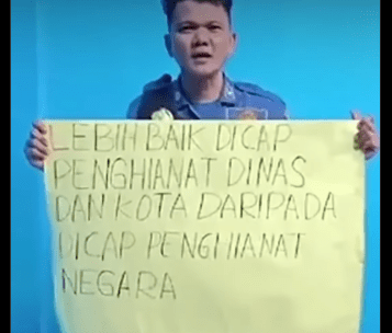 Petugas Damkar Kota Depok, Sandi, memviralkan alat operasional yang tak bekerja dengan baik (Dok. Istimewa)