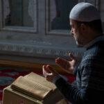 4 Doa Saat Sedih Agar Diberi Kelapangan