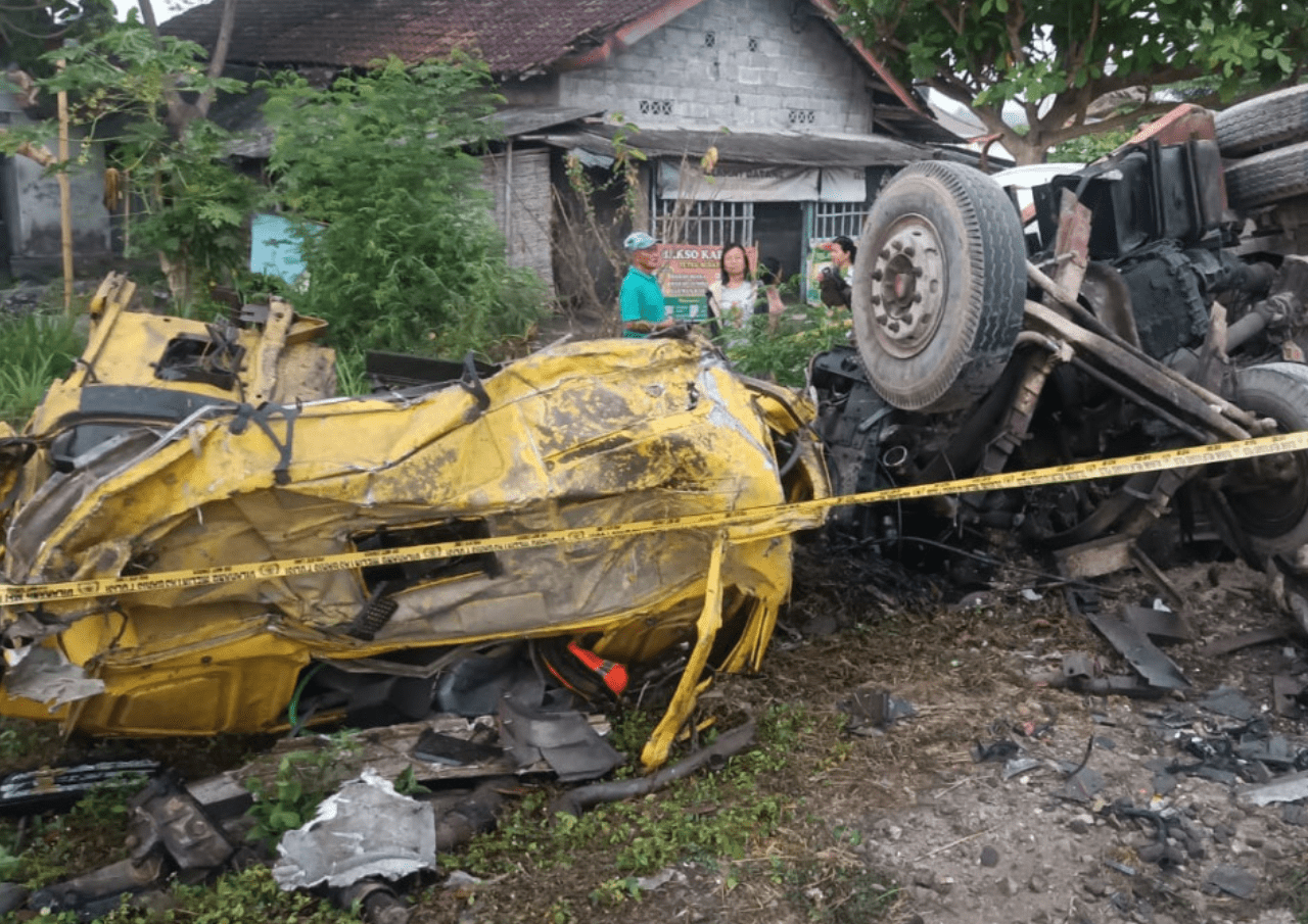 Kecelakaan Kereta truk bantul