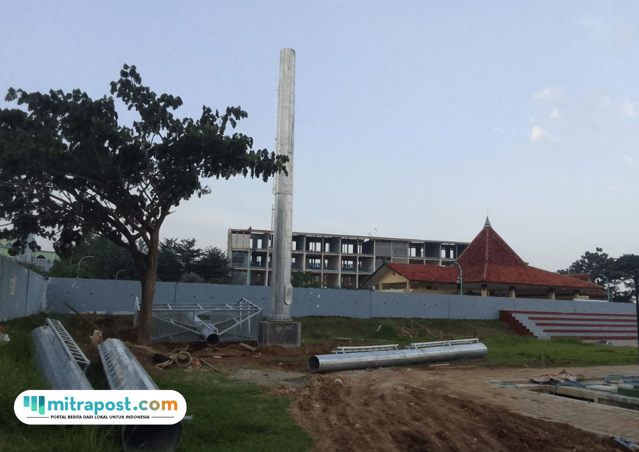 Penambahan lampu Stadion Joyokusumo