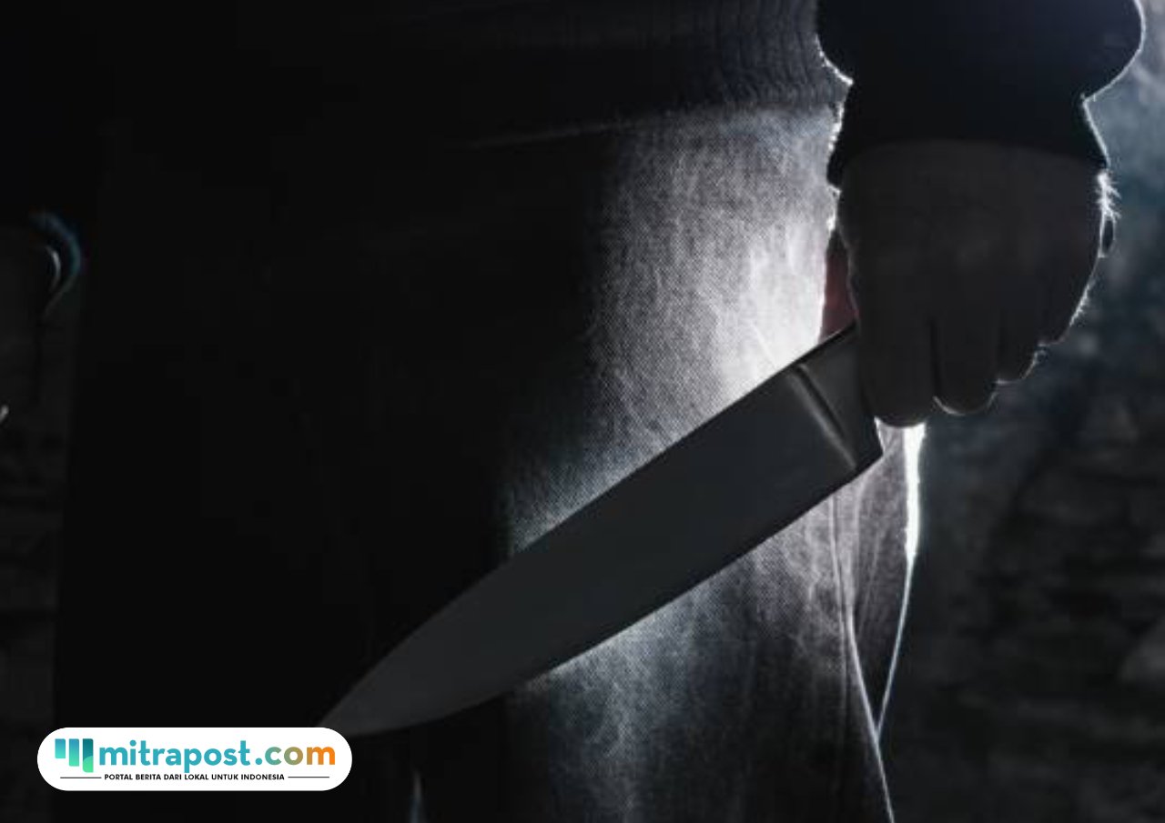 dua kakek saling tikam