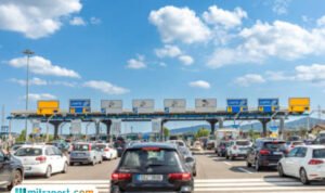 Ilustrasi gerbang tol/istock