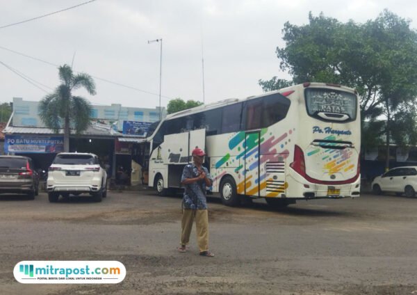 Foto : Pantauan kondisi Terminal Kembang Joyo Pati masih lengang, Rabu (19/03/2025). (Sumber. Mitrapost.com/ Ilham)