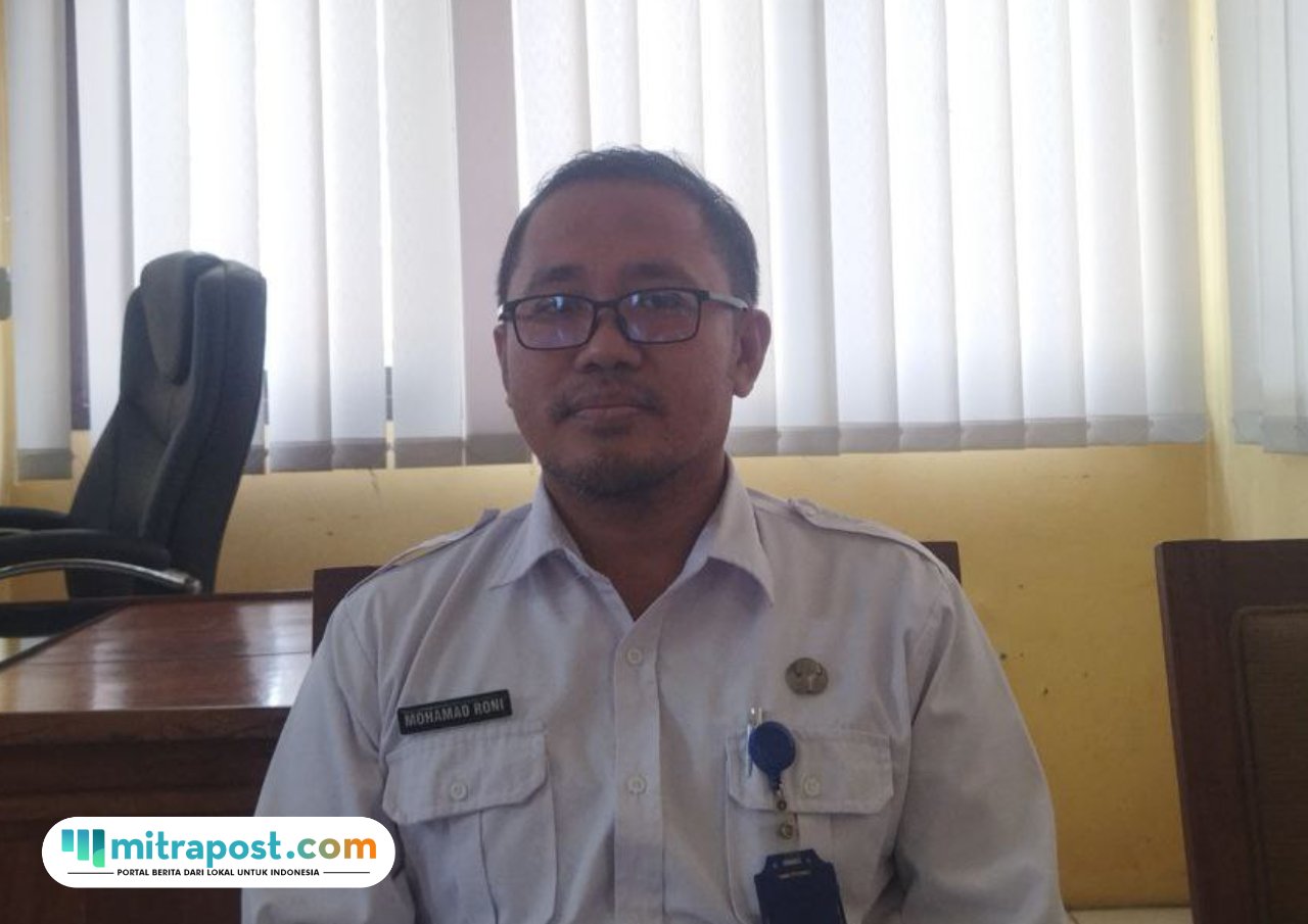 Foto : Kepala Bidang Pariwisata Dinporapar Kabupaten Pati, Muhammad Roni ditemui di kantor beberapa waktu lalu. (Sumber. Mitrapost.com/ Ilham)