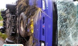 Ilustrasi bus terbalik/istock