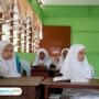 Ilustrasi sekolah di Indonesia/istock
