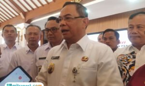 Foto : Bupati Pati Sudewo ditemui di Pendopo, Rabu (25/06/2025). (Sumber. Mitrapost.com/ Ilham)