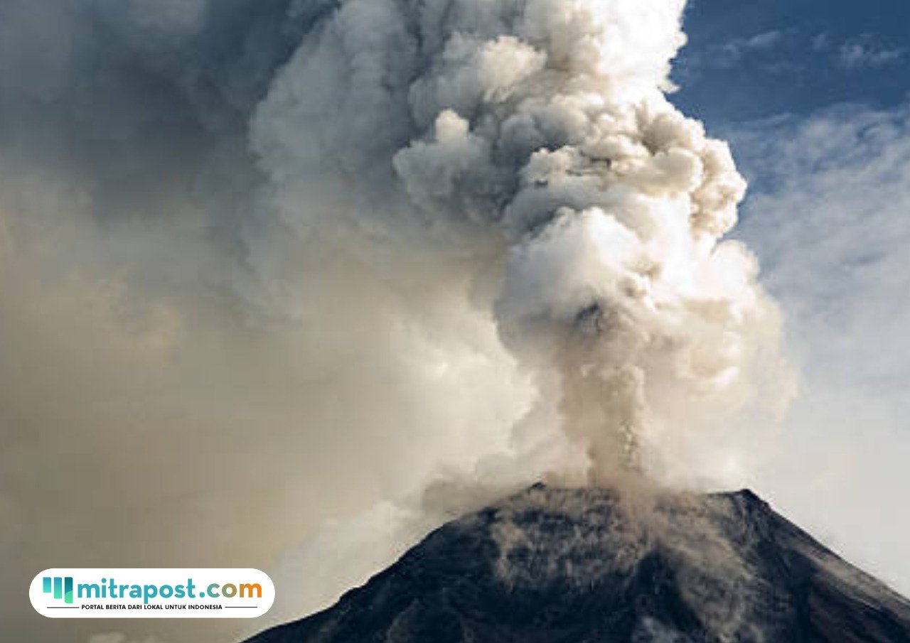 Ilustrasi gunung meletus/istock