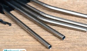 Foto: potret sedotan stainless (sumber: istock)