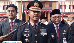 Foto: Kapolresta Pati, Kombes Pol Jaka Wahyudi (tengah) saat dikonfirmasi oleh awak media (Mitrapost.com/ Kafi)