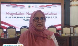 Foto : Ketua PMI Kabupaten Pati, Atik Kusdarwati ditemui di Pendopo Kabupaten Pati, Senin (21/07/2025) siang. (Sumber. Mitrapost.com/ Ilham)