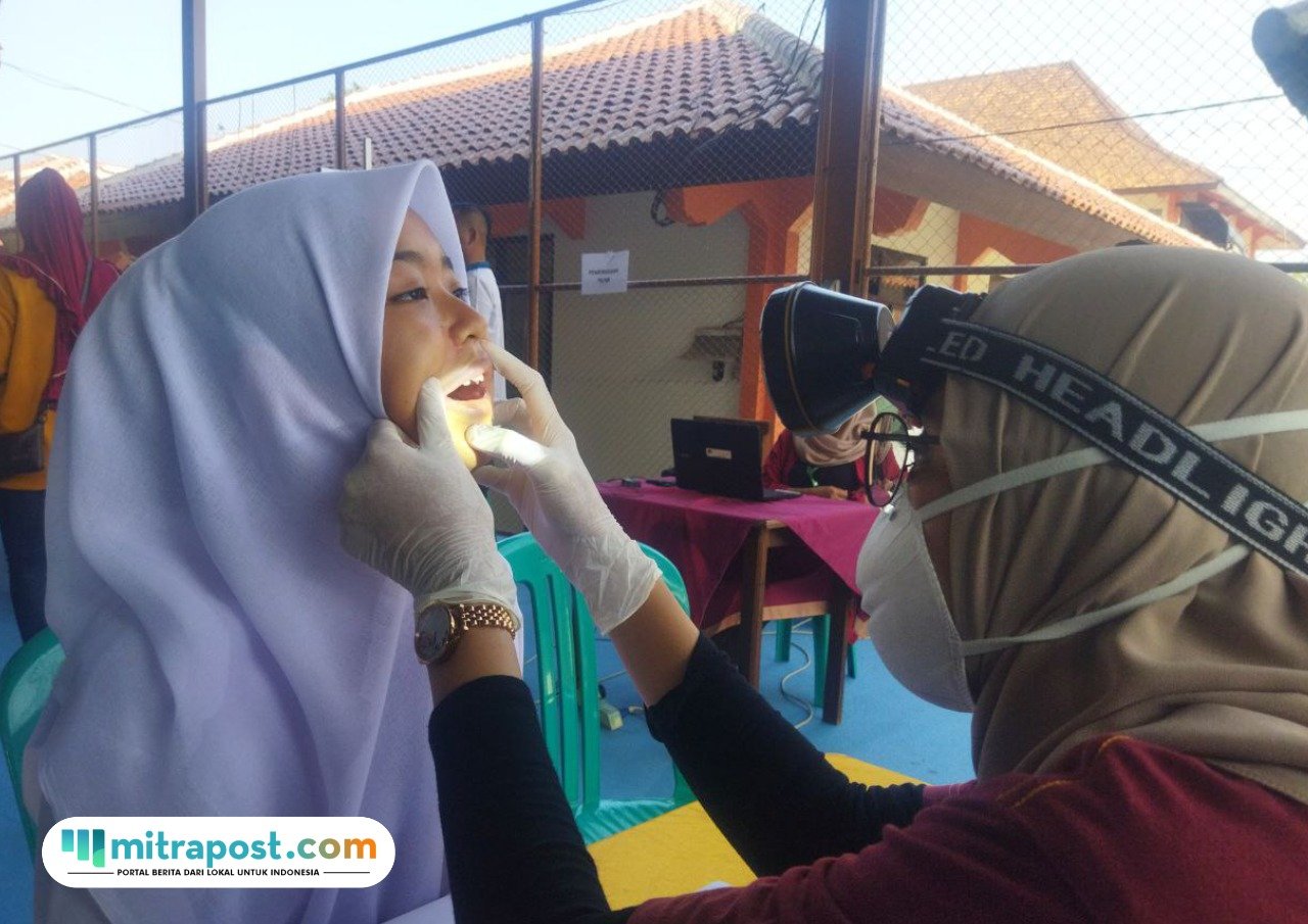 Foto : Cek Kesehatan Gratis pada Siswa Sekolah Rakyat Menengah Pertama (SRMP) di Kabupaten Pati, belum lama ini. (Sumber. Mitrapost.com/ Ilham)