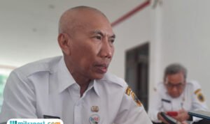 Foto: Kepala Dinas Pemberdayaan Masyarakat dan Desa (Dispermades) Kabupaten Pati, Tri Hariyama saat dikonfirmasi oleh awak media (Mitrapost.com/ Kafi)