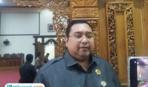 Foto: Anggota Dewan Perwakilan Rakyat Daerah (DPRD) Kabupaten Pati, Joni Kurnianto saat dikonfirmasi oleh awak media (Mitrapost.com/ Kafi)
