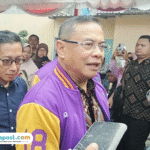 Foto : Bupati Pati Sudewo saat melakukan pelepasan Peserta Raimuna Daerah XIII Kwarda Jawa Tengah tahun 2025 di kantor Kwarcab Pati, Jumat (22/08/2025) siang. (Sumber. Mitrapost.com/ Ilham)
