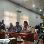 Foto : Kepala Desa di Pati tengah dimintai keterangan di rapat Pansus Hak Angket Pemakzulan Bupati Pati oleh DPRD Kabupaten Pati, Kamis (28/08/2025). (Sumber. Mitrapost.com/ Ilham)