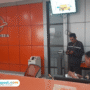 Foto: Petugas Loket Kantor Pos Pati, Ikmal Nizam (Mitrapost.com/ Kafi)