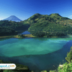 Foto: Menikmati Keindahan Alam Dieng (sumber: istock)
