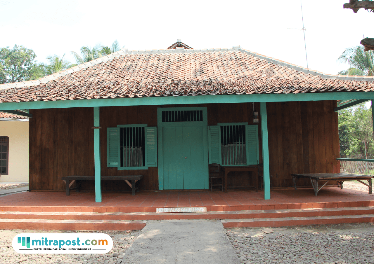 Foto: rumah pengasingan Rengasdengklok (sumber: Kemdikbud)