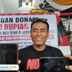 Foto : Koordinator lapangan Masyarakat Pati Bersatu, Supriyono. (Sumber. Mitrapost.com/ Ilham)