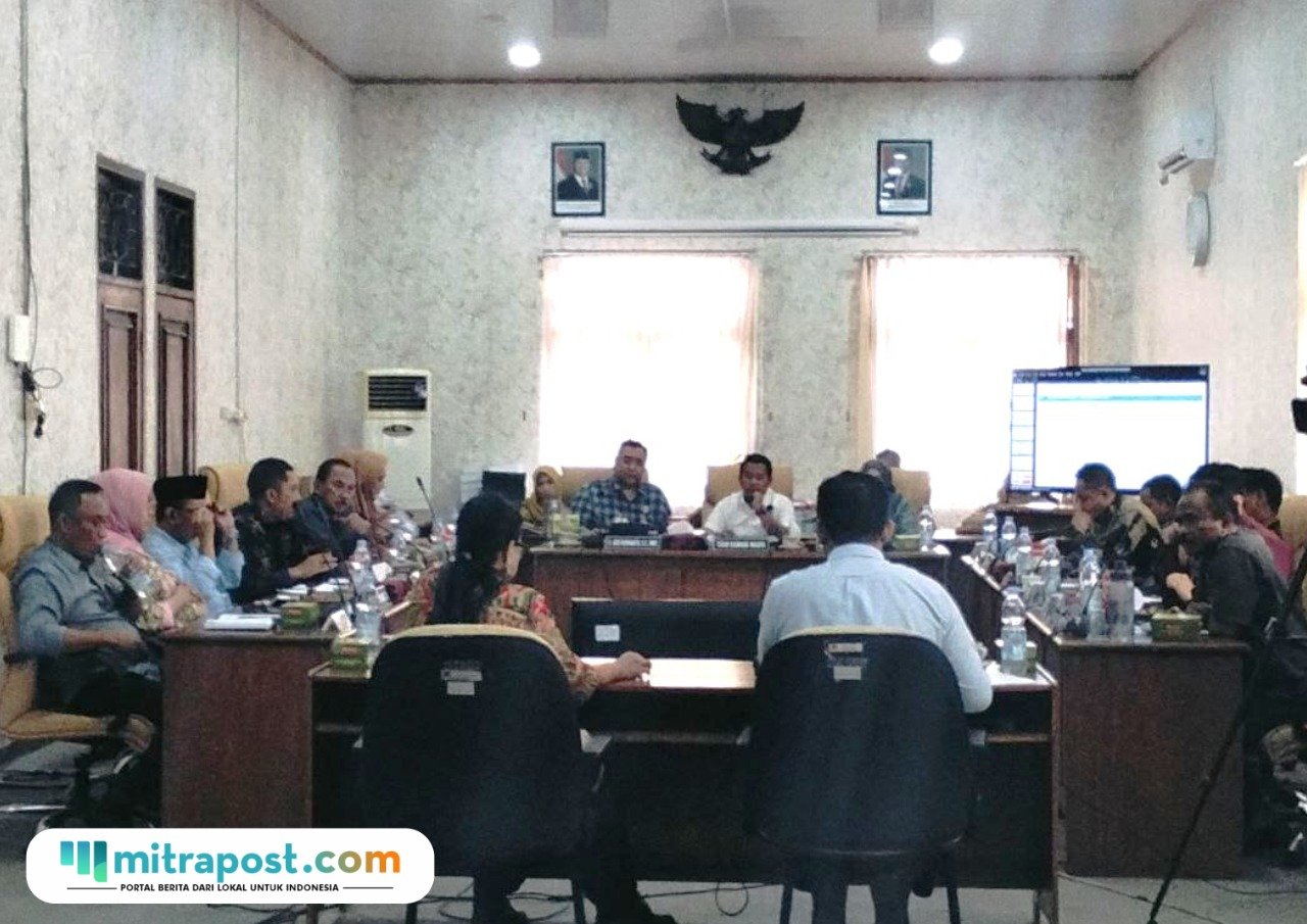 Foto : Rapat Pansus Hak Angket di DPRD Kabupaten Pati, Senin (25/08/2025). (Sumber. Mitrapost.com/ Ilham)