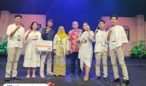 Foto: siswa SMAN 1 Pati menyabet Juara 1 tingkat Provinsi Jawa Tengah dalam ajang Festival Musikalisasi Puisi (Mitrapost.com/ dok pribadi)