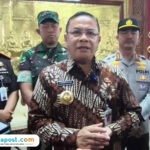 Foto: Bupati Pati, Sudewo saat konferensi pers di Pendopo Kabupaten Pati pada Jumat (8/8/2025) (Mitrapost.com/ Kafi)