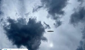 Ilustrasi penampakan benda asing di langit/istock
