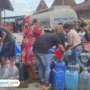 Foto : Dropping air bersih di Desa Ronggo Kecamatan Jaken Pati. (Dok. BPBD Kabupaten Pati)