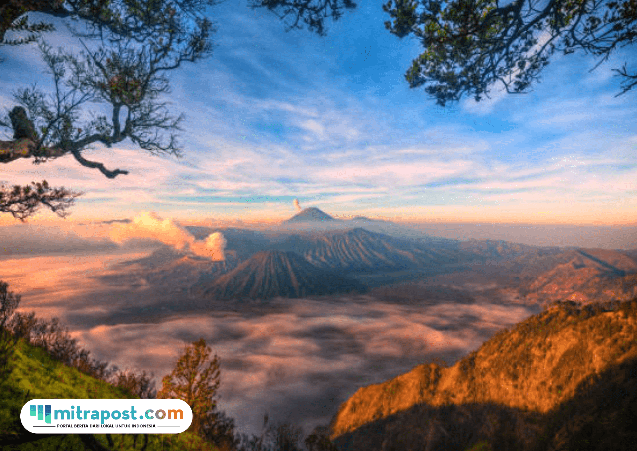 Foto: sunrise view Gunung Bromo (sumber: istock)
