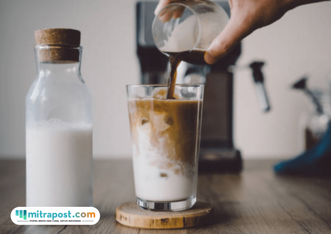 Foto: ilustrasi es kopi susu (sumber: istock) Foto: ilustrasi es kopi susu (sumber: istock)