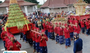 Foto: potret tradisi Sekaten Yogyakarta (sumber: Pariwisata Indonesia)