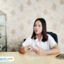 Foto : Flonia Sherly Nafissa Ariyanto owner muda nahkodai Akademi Persib Pati ditemui di kantornya, belum lama ini. (Sumber. Mitrapost.com/ Ilham)