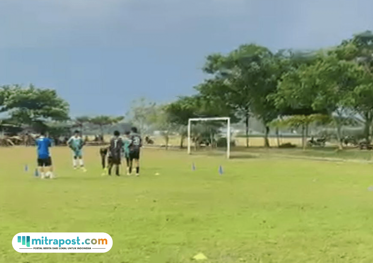 Foto : Akademi Persib Pati tengah melakukan latihan. (Dok. Persib Pati)