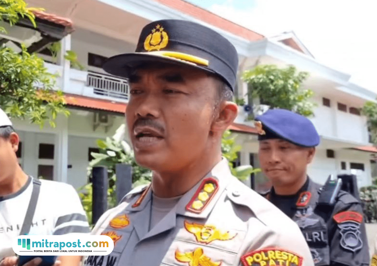 Foto: Kapolresta Pati Kombes Pol Jaka Wahyudi saat diwawancara oleh awak media (Mitrapost.com/ Kafi)