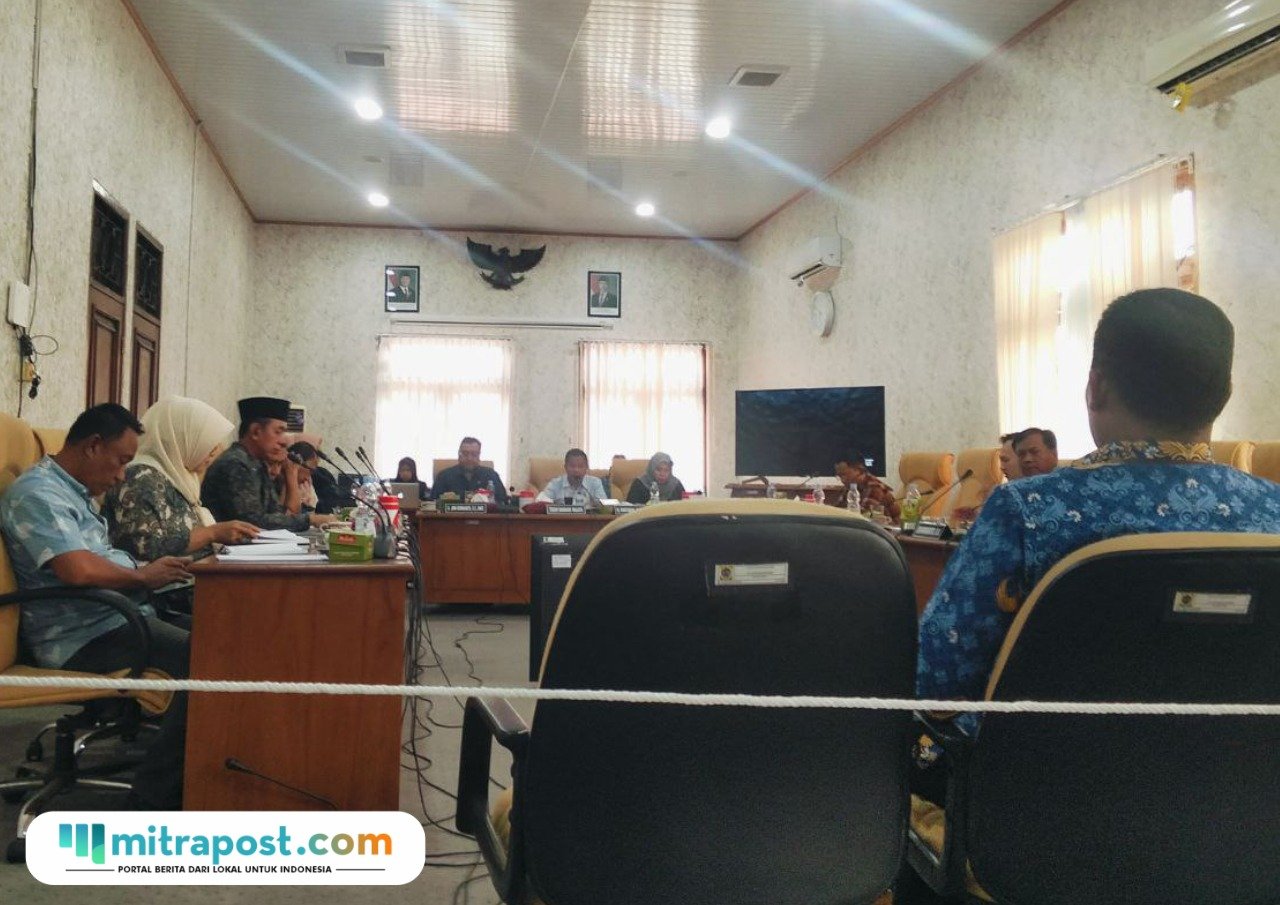 Foto : Rapat Pansus Hak Angket di DPRD Kabupaten Pati, Rabu (17/09/2025). (Sumber. Mitrapost.com/ Ilham)