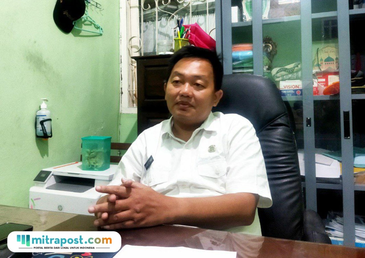 Foto : Kepala Bidang Kebersihan Persampahan dan Pertamanan DLH Kabupaten Pati, Henri Setiawan (Sumber. Mitrapost.com/ Ilham)