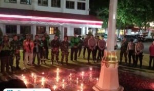 Foto : Suasana di halaman Pendopo Kabupaten Pati, Minggu (31/08/2025) malam. (Dok. Pribadi dari Masyarakat Pati)