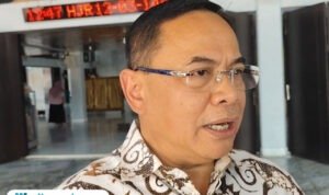Foto: Bupati Pati Sudewo saat diwawancara oleh awak media (Mitrapost.com/ Kafi)