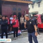 Foto: Warga Desa Talun, Kecamatan Kayen, Kabupaten Pati yang tergabung dalam Solidaritas Warga Talun (Solgatal) menggelar aksi demonstrasi di depan Balai Desa Talun pada Senin (1/9/2025) (Mitrapost.com/ Kafi)