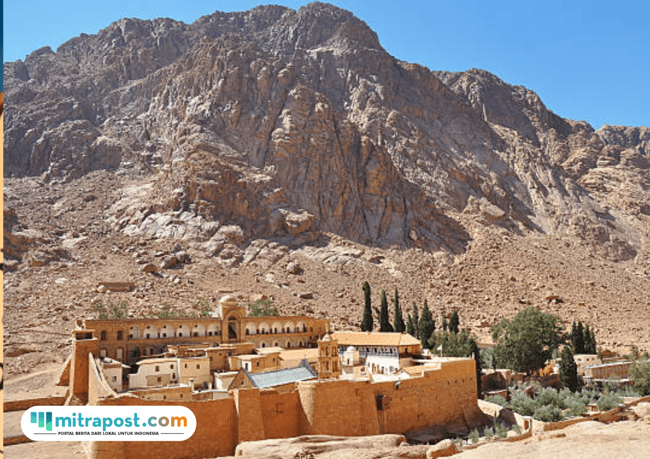 Foto: Biara St. Catherine di kawasan Gunung Sinai, Mesir (sumber: istock)