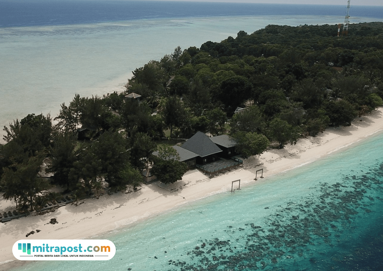 Foto: Potret Pulau di Distrik Semporna, Malaysia (sumber: Tripadvisor)