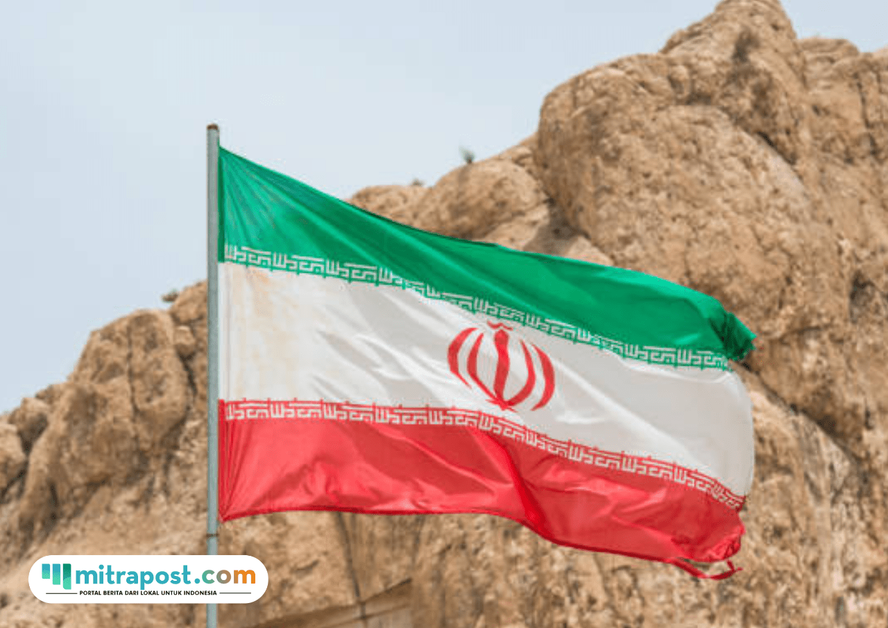 Foto: Potret Bendera Iran (sumber: istock) Foto: Potret Bendera Iran (sumber: istock)