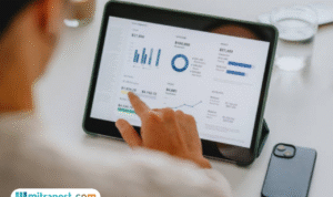 Foto: ilustrasi profesi data analyst (sumber: istock) Foto: ilustrasi profesi data analyst (sumber: istock)