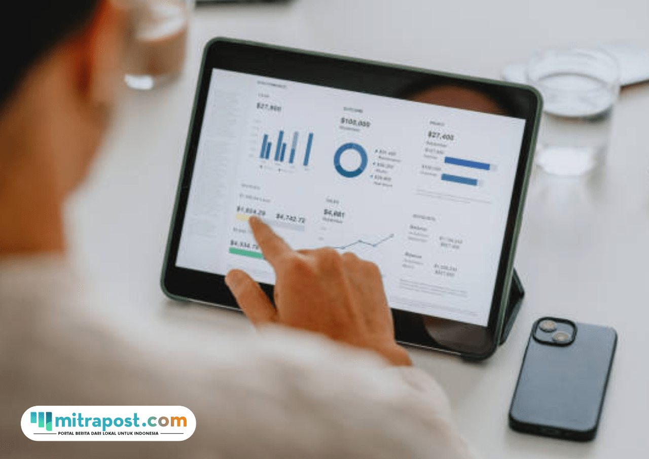 Foto: ilustrasi profesi data analyst (sumber: istock) Foto: ilustrasi profesi data analyst (sumber: istock)