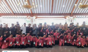 Foto: Suasana pelepasan Kafilah Lomba Mapsi Kabupaten Pati oleh Bupati Pati, Sudewo (Mitrapost.com/ Kafi)