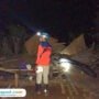 Foto: petugas dari BPBD Kabupaten Pati melihat rumah yang terdampak angin puting beliung di Kecamatan Dukuhseti (Mitrapost.com/ BPBD Pati)