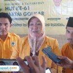 Foto: Anggota Pansus Hak Angket DPRD Kabupaten Pati, Endah Sri Wahyuningati saat diwawancara oleh wartawan (Mitrapost.com/ Kafi)
