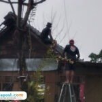 Angin Puting Beliung Terjang Desa Bajo Blora, Lima Bangunan Rusak/polres Blora Angin Puting Beliung Terjang Desa Bajo Blora, Lima Bangunan Rusak/polres Blora