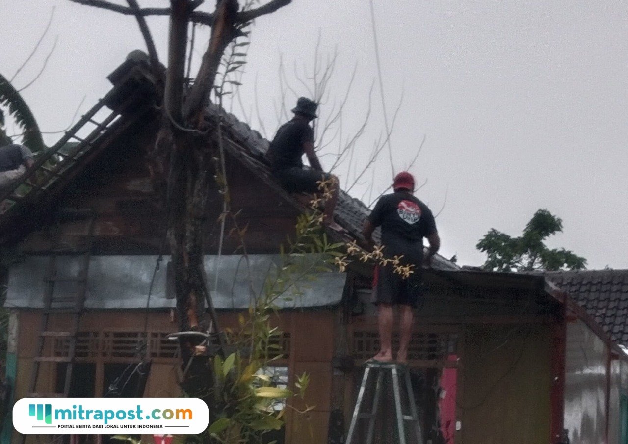 Angin Puting Beliung Terjang Desa Bajo Blora, Lima Bangunan Rusak/polres Blora